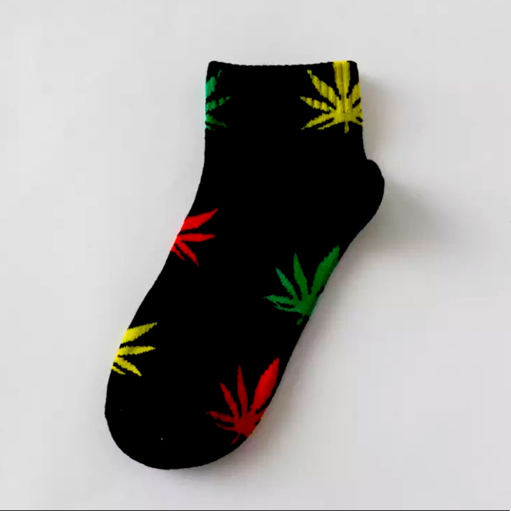 BLACK HEMP SOCKS
